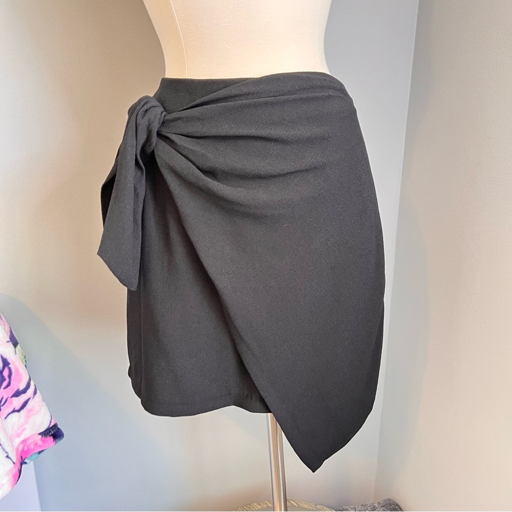 Who What Wear 12 Black Side Tie Mini Wrap Skirt Back Zipper